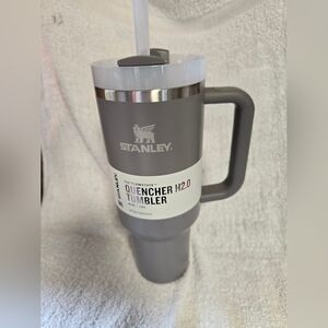 Stanley 40oz Tumbler Tombstone (Gray)NWT